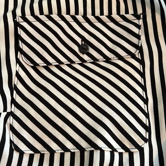 STUDIO WORKS plus size blouse. Black / cream stripe. 2X - Picture 6 of 9